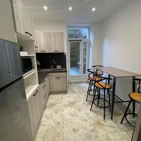 Centre-ville Apartment